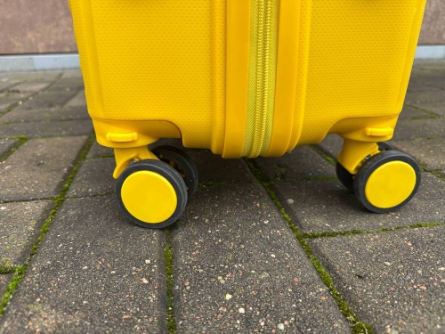 Чемодан - Maleta PP-508 капучино M (средний)